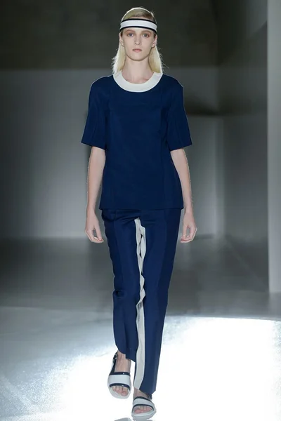 Look 5